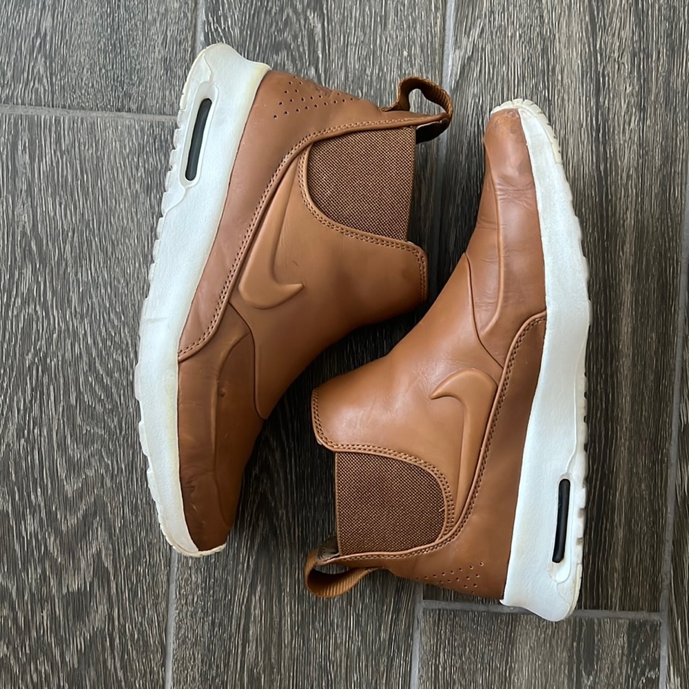 Nike Air Max Thea Mid Size 9.5
